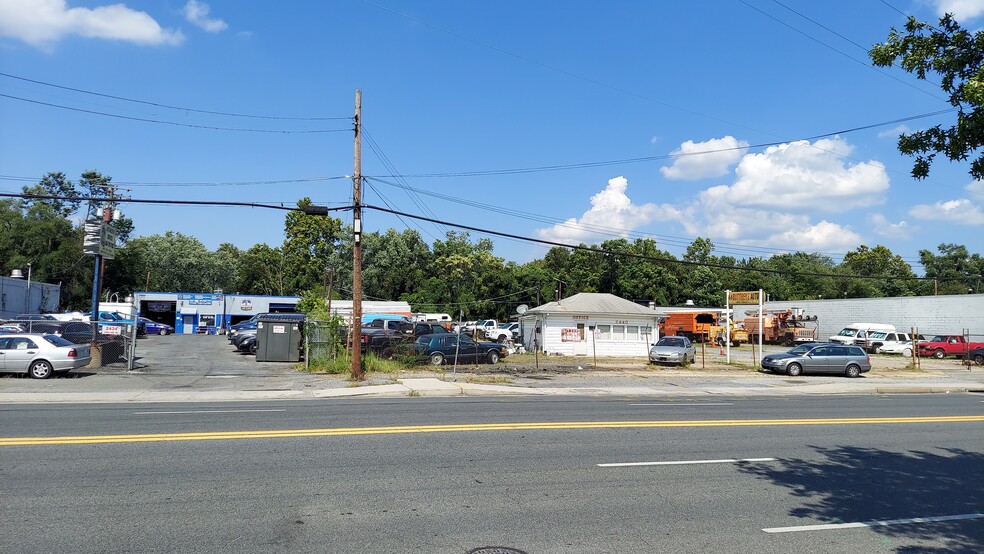 2440 Chillum Rd, Hyattsville, MD à vendre - Photo de l’immeuble – Image 3 sur 7