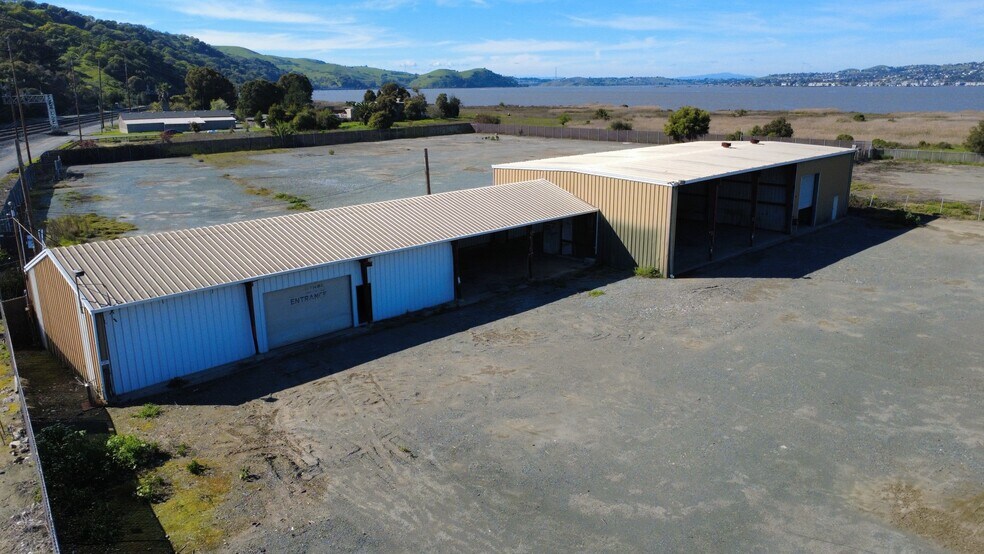 314 Embarcadero st, Martinez, CA à louer - Photo de l’immeuble – Image 2 sur 4