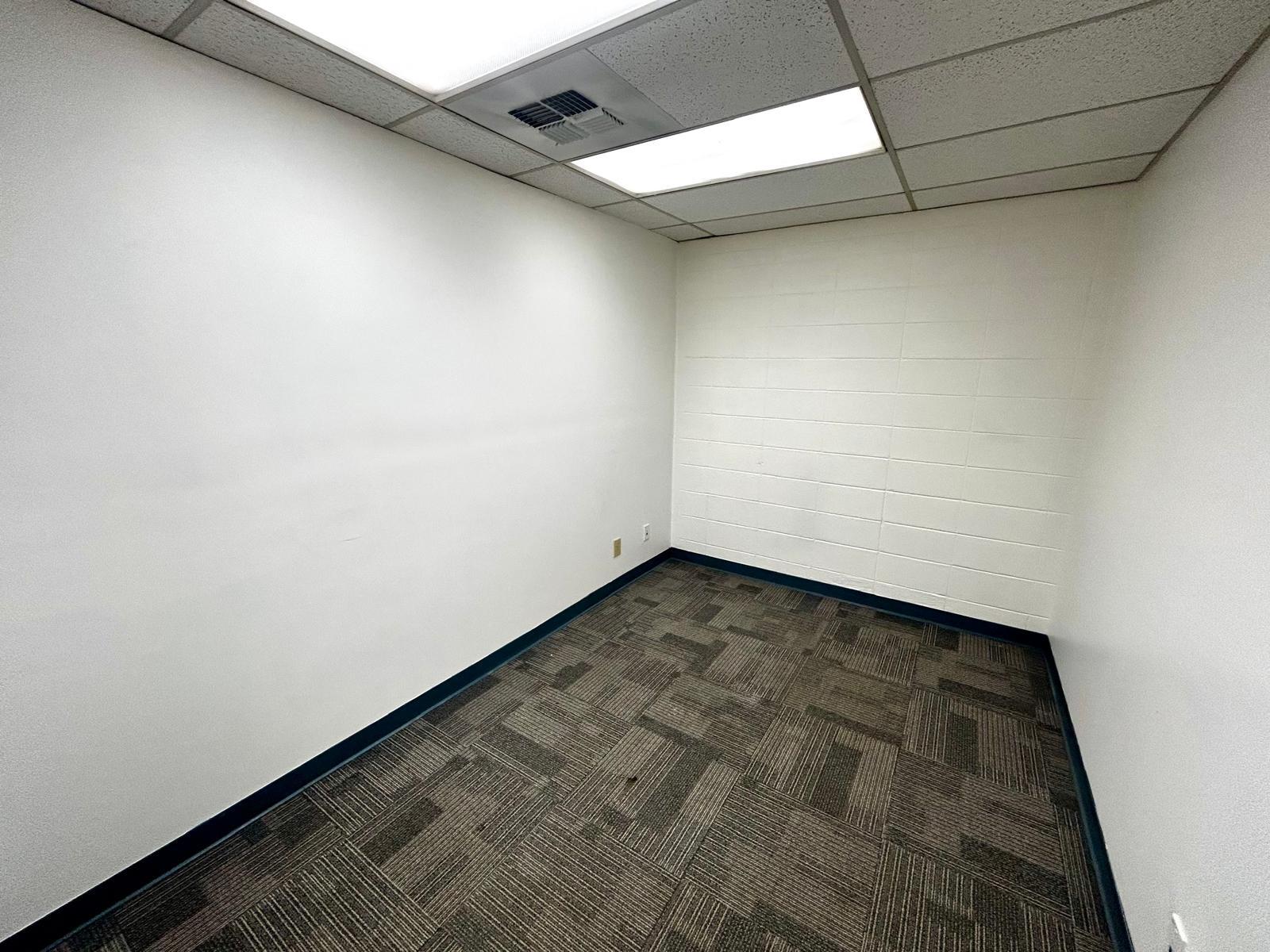 5558 California Ave, Bakersfield, CA à louer Photo intérieure– Image 1 sur 4