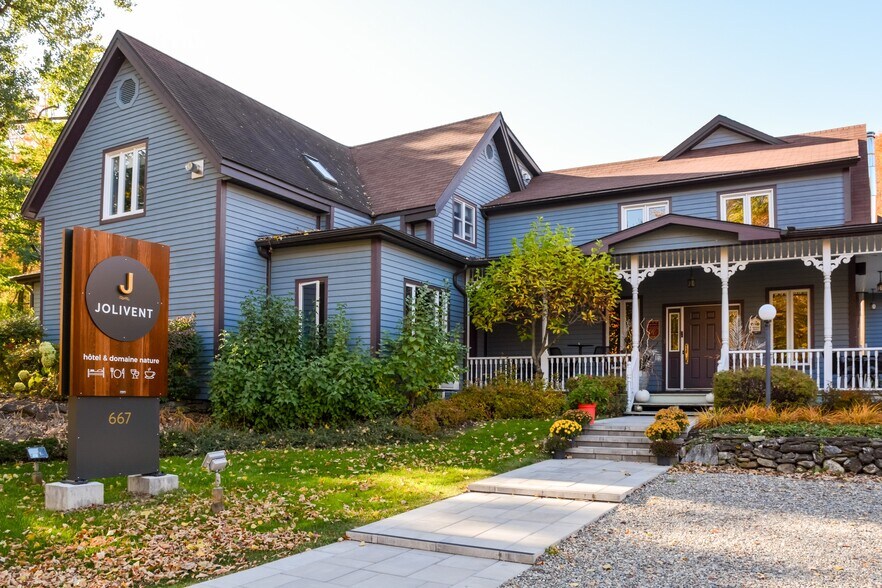 667 Ch De Bondville, Lac-Brome, QC à vendre - Photo principale – Image 1 sur 10