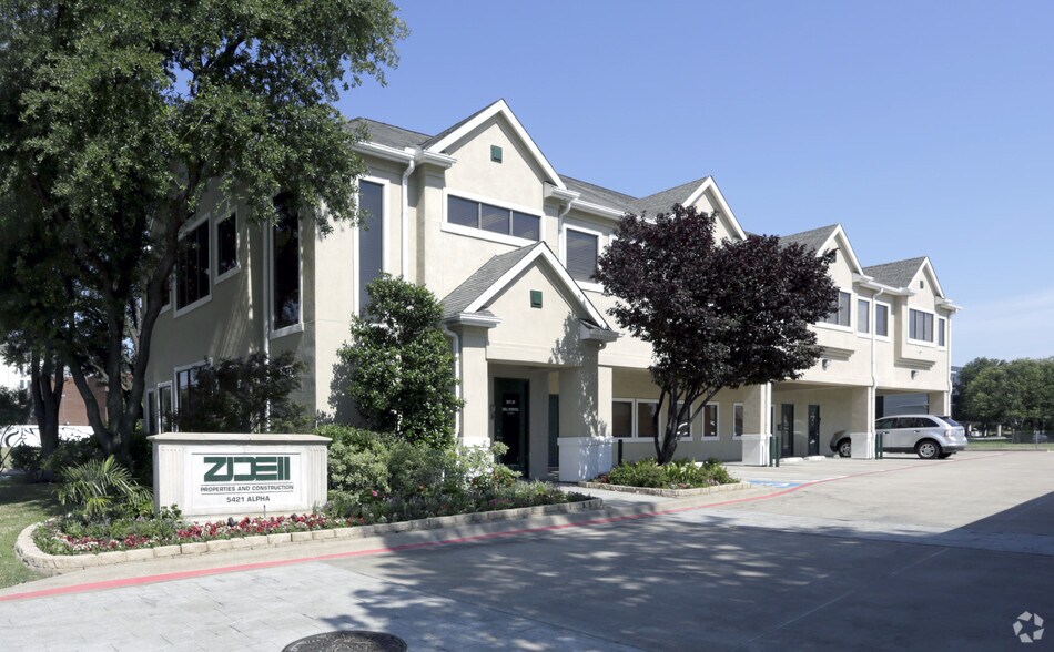 5421 Alpha Rd, Dallas, TX à louer - Photo principale – Image 1 sur 12