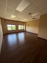 95 E Lipoa St, Kihei, HI à louer Photo intérieure– Image 1 sur 3