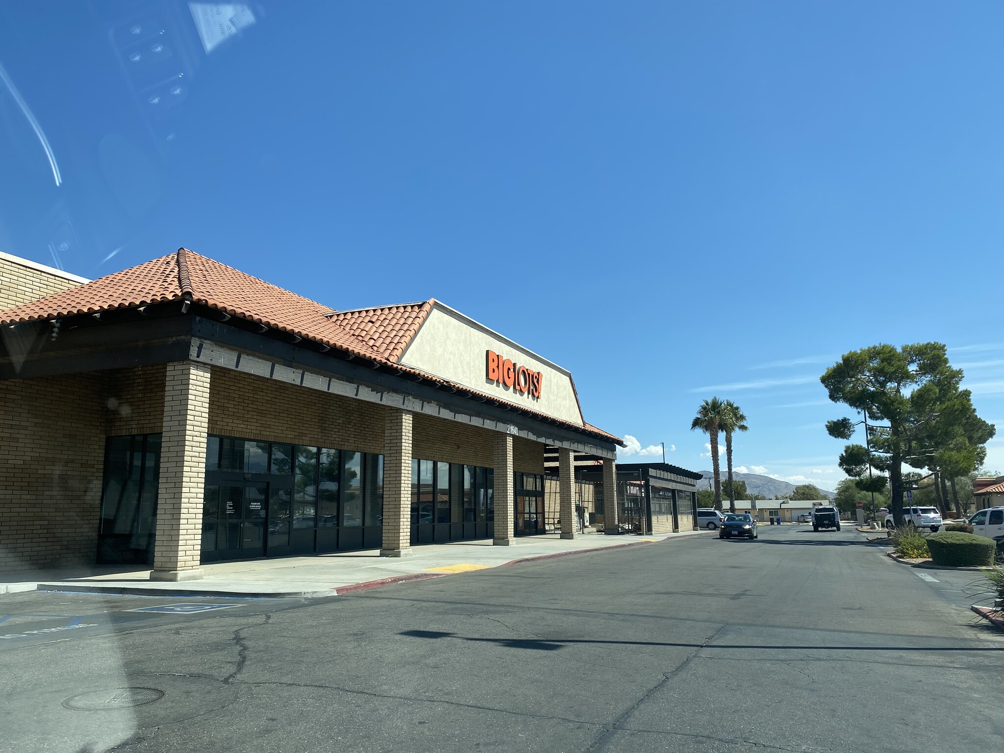 21510-21660 Bear Valley Rd, Apple Valley, CA à louer Photo intérieure– Image 1 sur 6