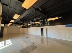 2716 Exchange Dr, Wilmington, NC à louer Photo intérieure– Image 2 sur 3