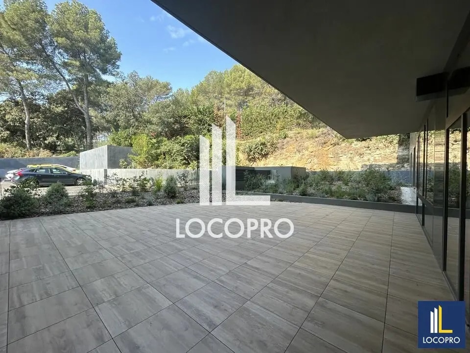 Bureau dans Valbonne à louer Photo de l’immeuble– Image 1 sur 12