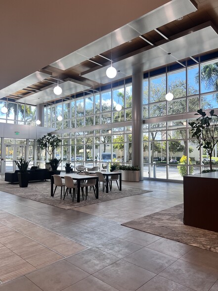 1800 N Military Trl, Boca Raton, FL à louer - Photo intérieure – Image 3 sur 17