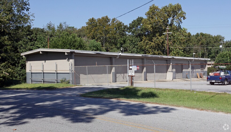 6 Ross Rd, Savannah, GA à vendre - Photo principale – Image 1 sur 3