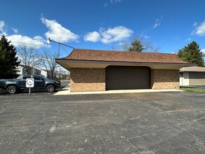 1198 Old Henderson Rd, Columbus, OH à louer Photo de l’immeuble– Image 1 sur 15