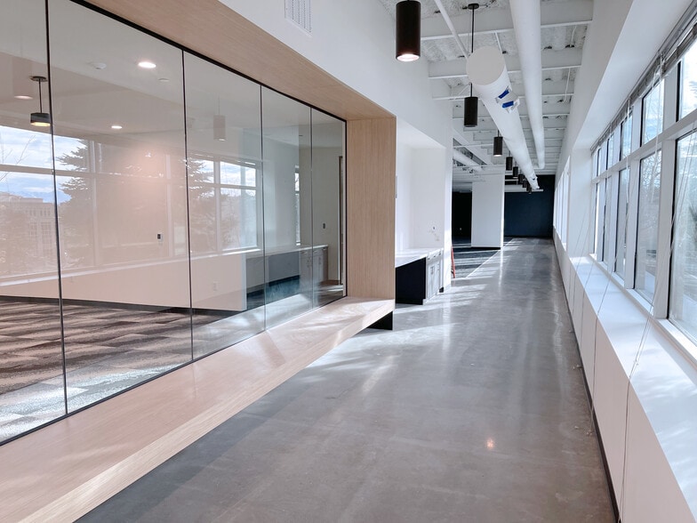6550 S Millrock Dr, Salt Lake City, UT à louer - Photo intérieure – Image 2 sur 28