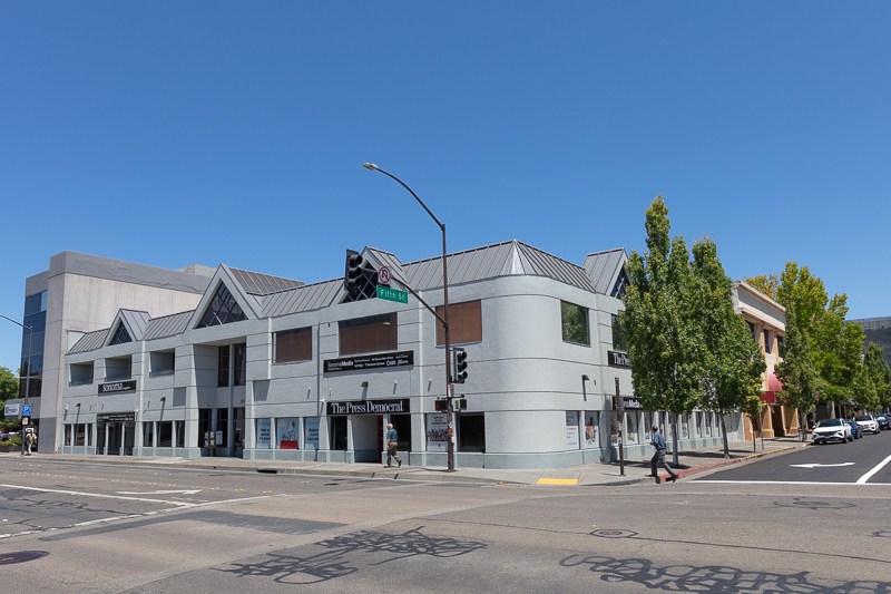 416 B St, Santa Rosa, CA à louer - Photo de l’immeuble – Image 3 sur 6