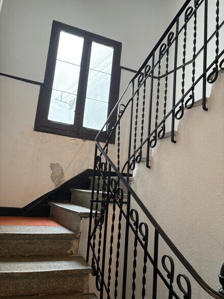 View Photo