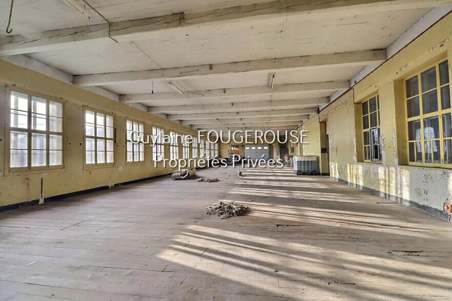 Industriel/Logistique dans Saint-Étienne à vendre - Photo de l’immeuble – Image 1 sur 10