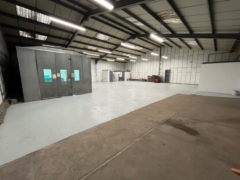 Commerce Way, Lawford à louer - Photo de l’immeuble – Image 3 sur 12