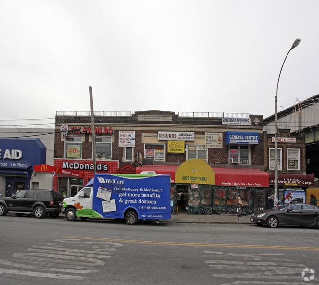 40-10 National St, Corona, NY à louer - Photo de l’immeuble – Image 2 sur 5