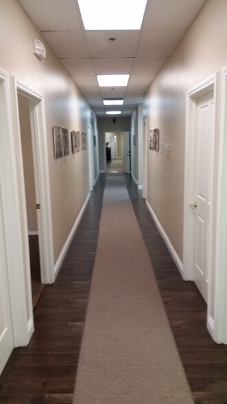 2595 S Cimarron Rd, Las Vegas, NV à vendre - Photo de l’immeuble – Image 3 sur 39