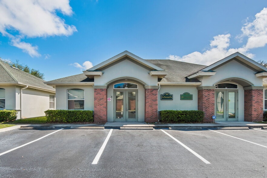 262-264 Crystal Grove Blvd, Lutz, FL à vendre - Photo de l’immeuble – Image 1 sur 1