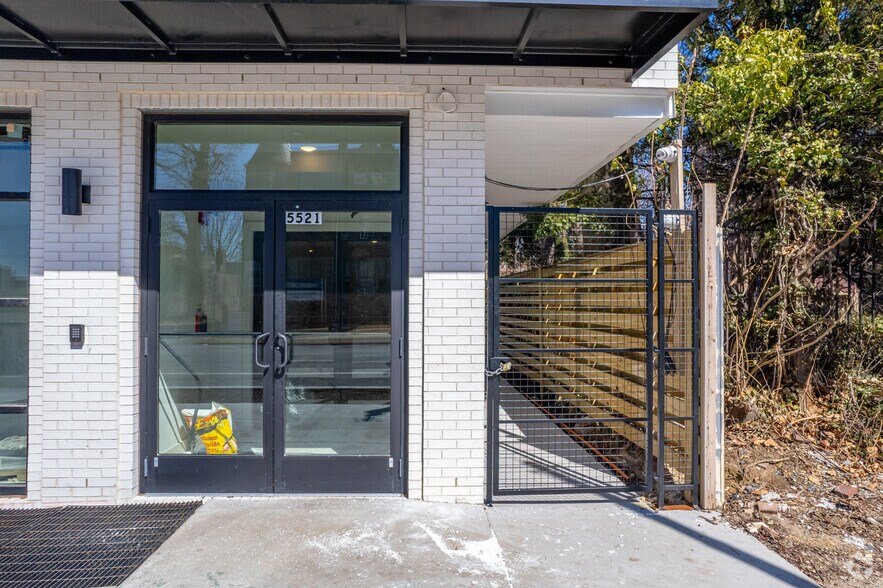 5521 Wayne Ave, Philadelphia, PA à vendre - Photo de l’immeuble – Image 2 sur 5