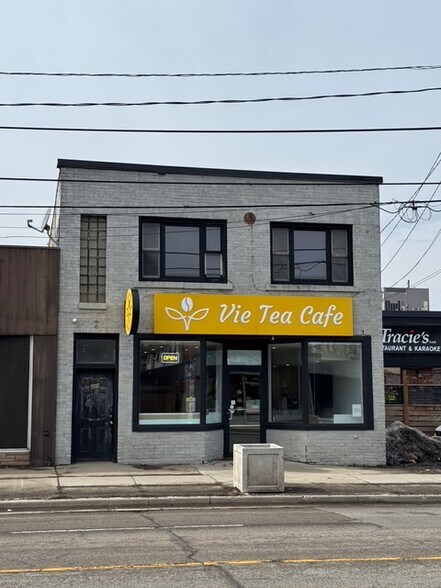 598 Upper James St, Hamilton, ON à vendre - Photo de l’immeuble – Image 1 sur 32