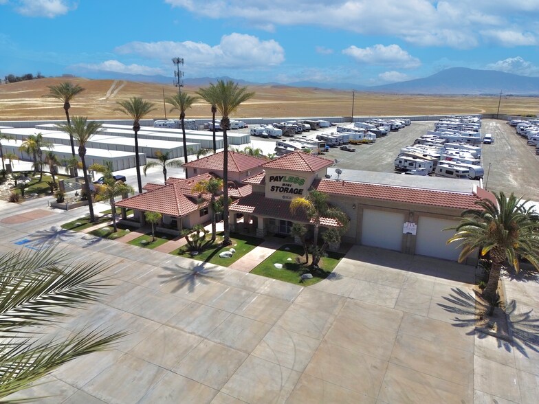 11107 Kern Canyon Rd, Bakersfield, CA à vendre - Photo principale – Image 1 sur 4