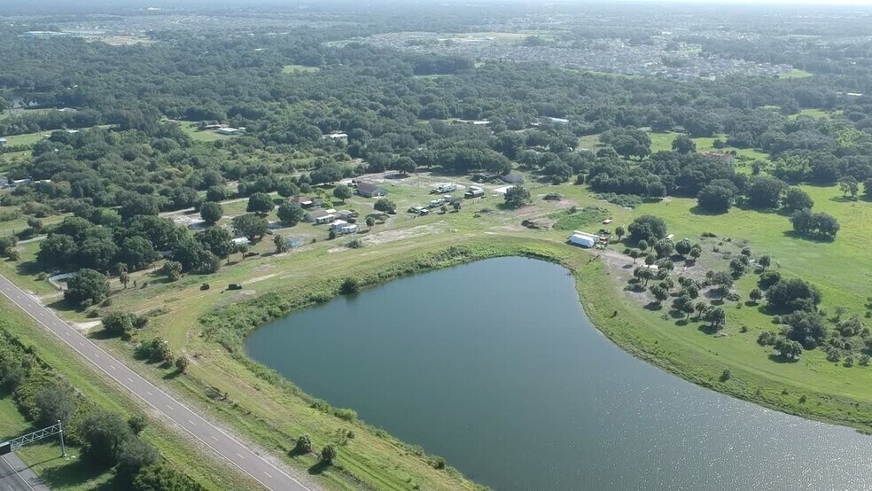 12398 BULL FROG CREEK, Gibsonton, FL à vendre - Vidéo sur l’annonce professionnelle – Image 3 sur 34