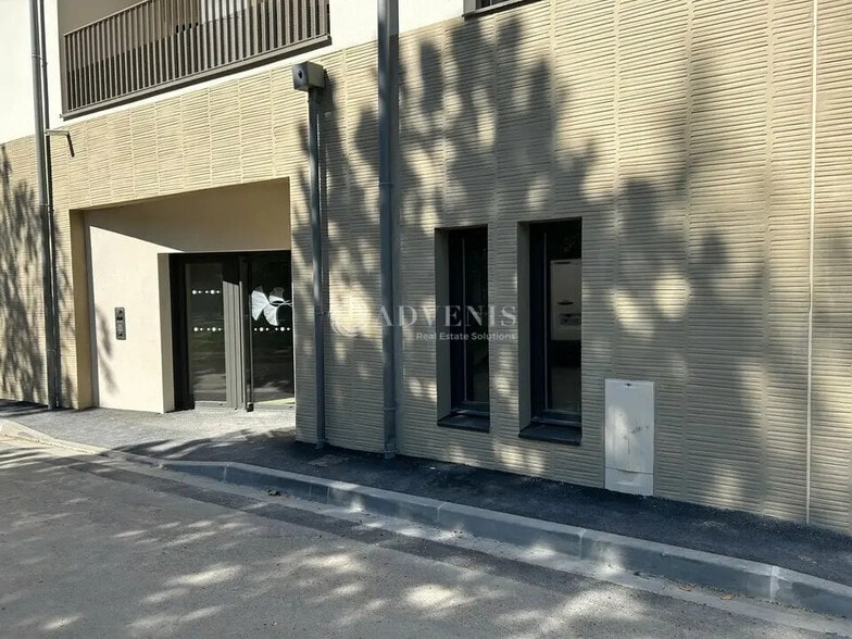 Bureau dans La Riche à vendre - Photo de l’immeuble – Image 2 sur 9