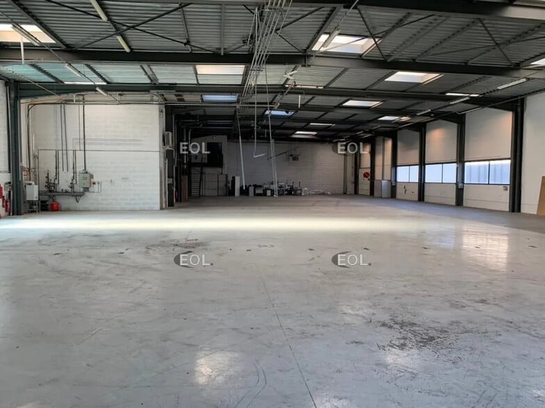 Industriel/Logistique dans Chaponnay à louer - Photo de l’immeuble – Image 3 sur 14