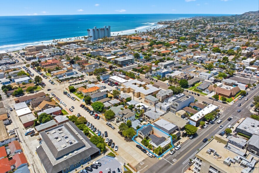 4652 Cass St, San Diego, CA à vendre - Photo de l’immeuble – Image 2 sur 23