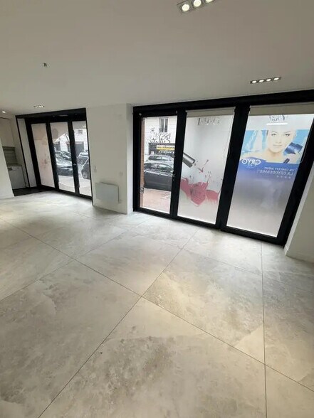 Bureau dans Issy-les-Moulineaux à vendre - Photo intérieure – Image 1 sur 5