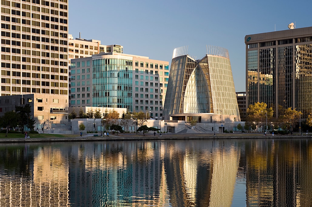 155 Grand Ave, Oakland, CA à louer Photo principale– Image 1 sur 3