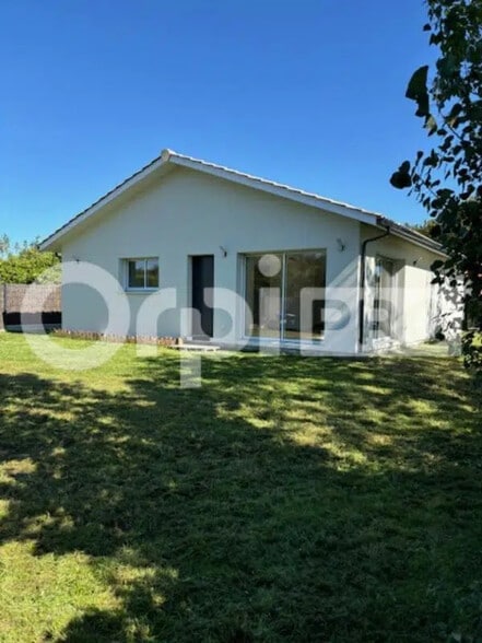 Local d'activités dans Lanton à vendre - Photo de l’immeuble – Image 1 sur 8