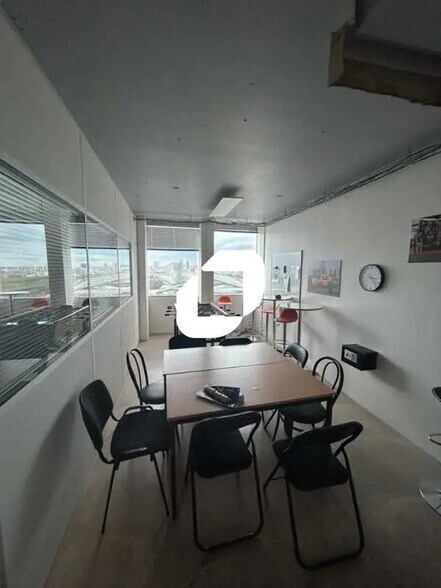 Bureau dans Pantin à louer - Photo de l’immeuble – Image 3 sur 13