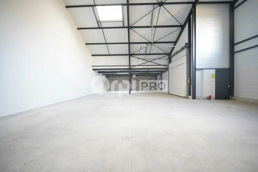 75 Rue Des 2 Ruisseaux, Gleizé à vendre - Photo de l’immeuble – Image 2 sur 11
