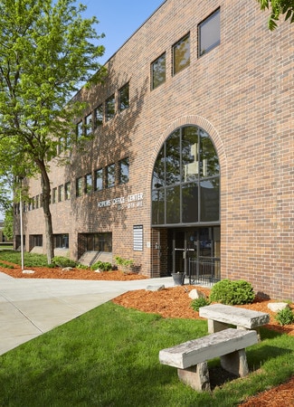 Plus de détails pour 33 S 10th Ave, Hopkins, MN - Bureau à louer