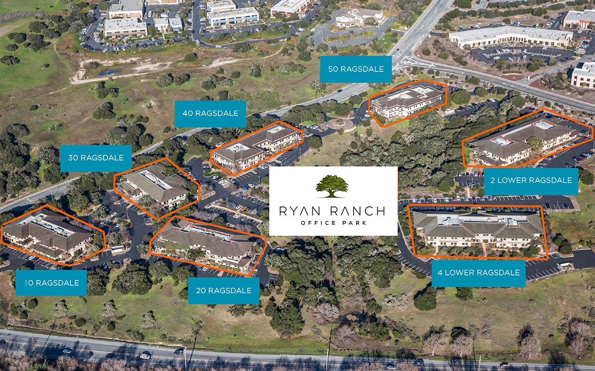 30 Ragsdale Dr, Monterey, CA à louer Photo principale– Image 1 sur 7