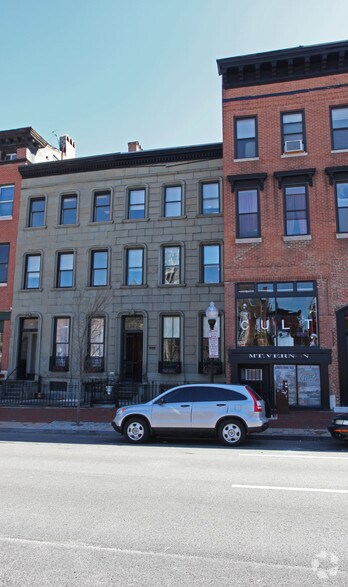 819 N Charles St, Baltimore, MD à louer - Photo de l’immeuble – Image 2 sur 4