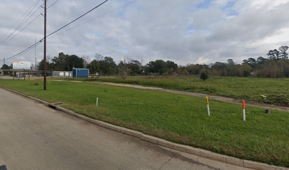 28111 Vallie St, Pinehurst, TX à vendre - Photo de l’immeuble – Image 2 sur 4