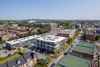 2000-2020 Rue Notre-Dame, Montréal, QC - VUE AÉRIENNE vue de carte