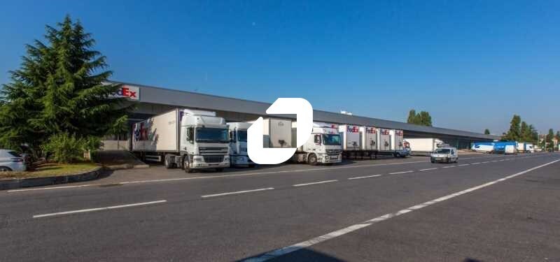 Local d’activités dans Aulnay-sous-Bois à louer - Photo de l’immeuble – Image 2 sur 4