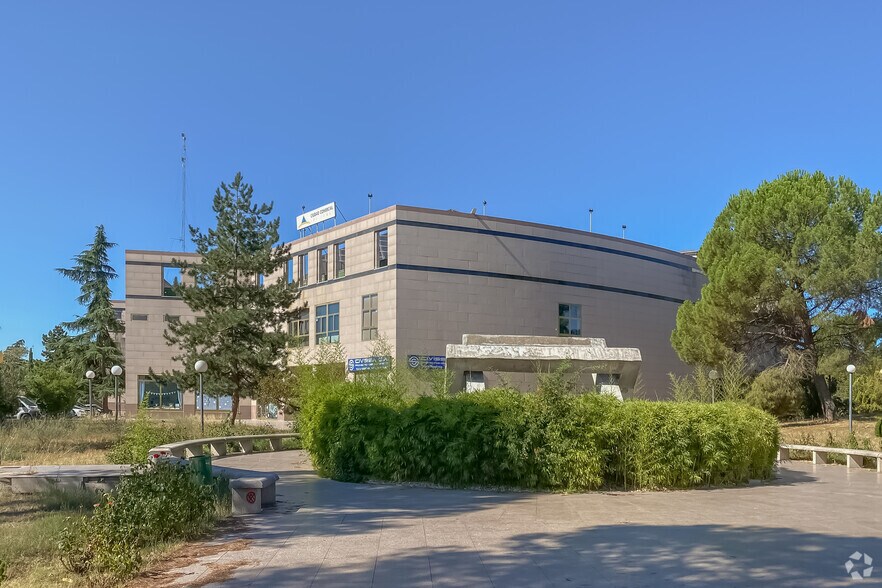 Calle Valle de Nuria, 1 D, Boadilla del Monte, Madrid à vendre - Photo de l’immeuble – Image 1 sur 3