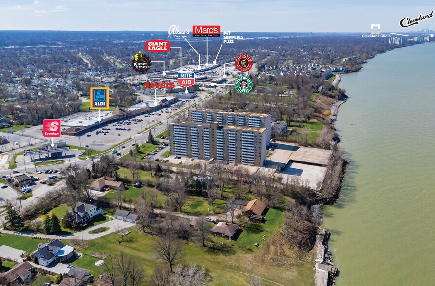 30901 Lake Shore Blvd, Willowick, OH à vendre - Photo de l’immeuble – Image 3 sur 37