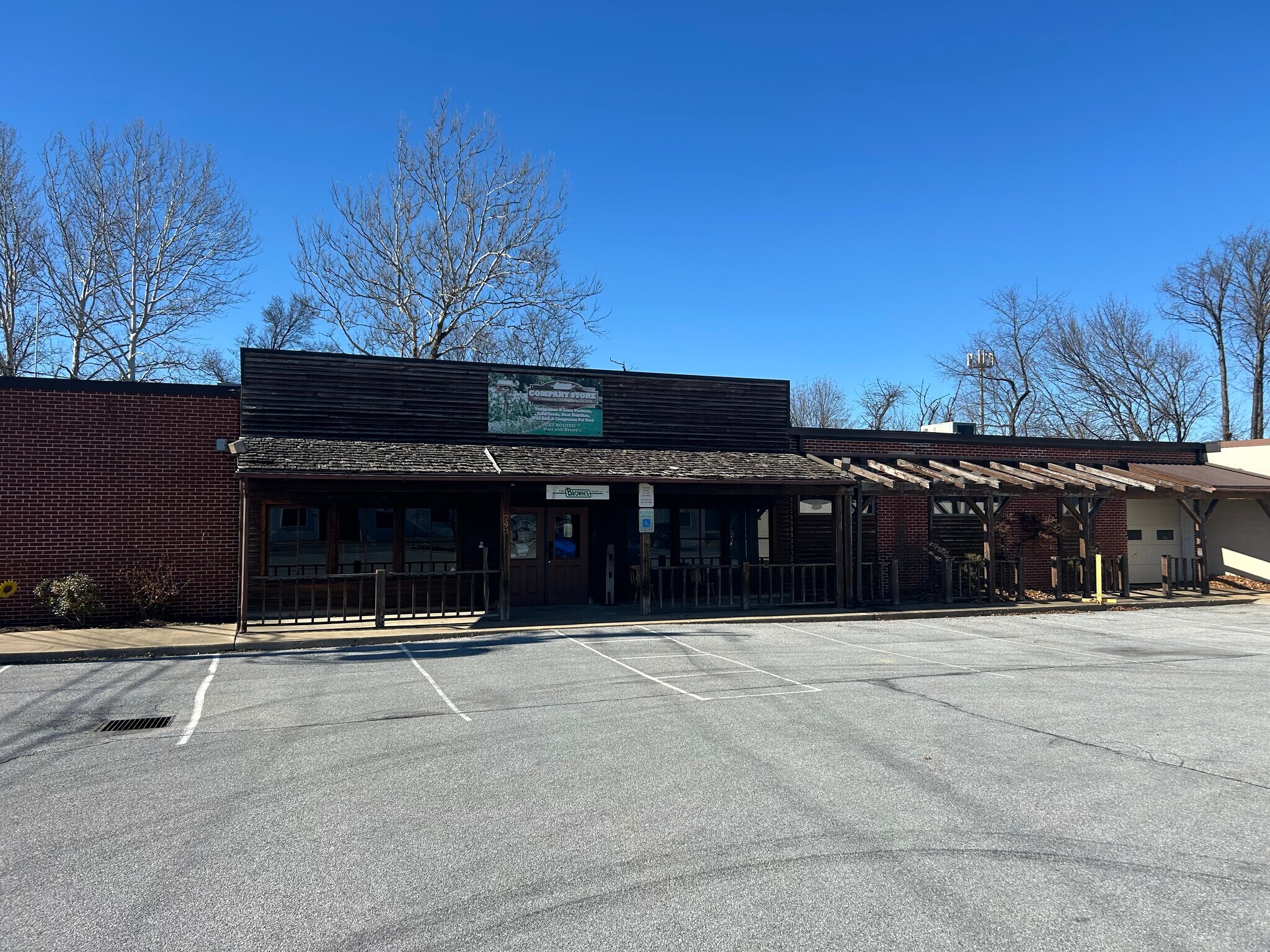 749 Commerce St, Sinking Spring, PA à louer Photo principale– Image 1 sur 10