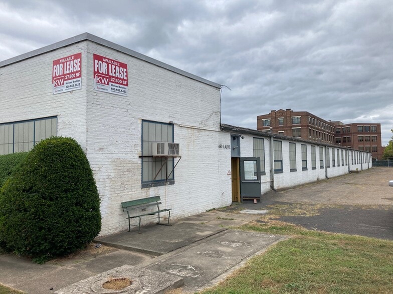 480 Lalor St, Trenton, NJ à louer - Photo de l’immeuble – Image 3 sur 12