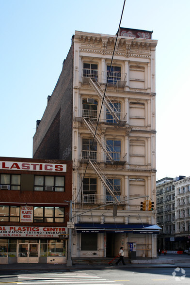 343 Canal St, New York, NY à louer - Photo de l’immeuble – Image 2 sur 15