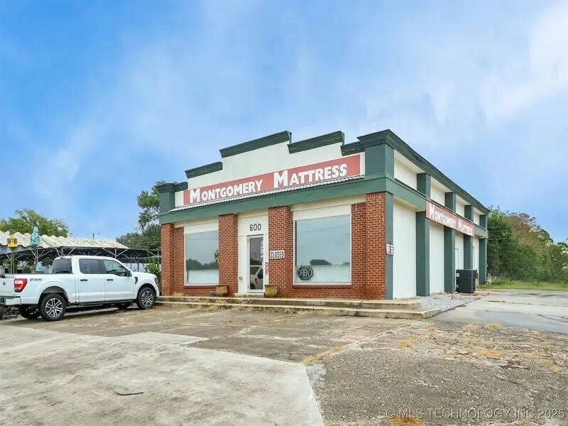 600 N Commerce St, Ardmore, OK à louer Photo principale– Image 1 sur 15