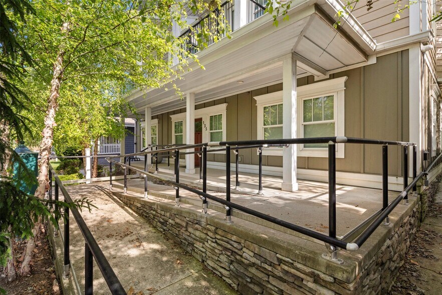 135 Broad St, Asheville, NC à vendre - Photo de l’immeuble – Image 2 sur 27