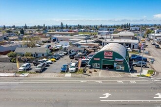 1205-1223 Petaluma Hill Rd, Santa Rosa, CA - VUE AÉRIENNE  vue de carte - Image1