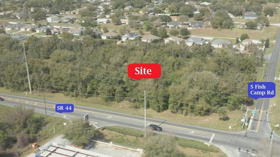 36635 South Fish Camp Rd, Grand Island, FL à vendre - Photo de l’immeuble – Image 3 sur 6