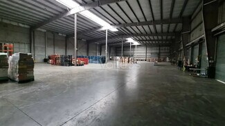 Plus de détails pour Local d'activités à louer