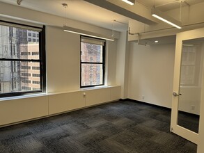 1776 Broadway, New York, NY à louer Photo intérieure– Image 1 sur 3