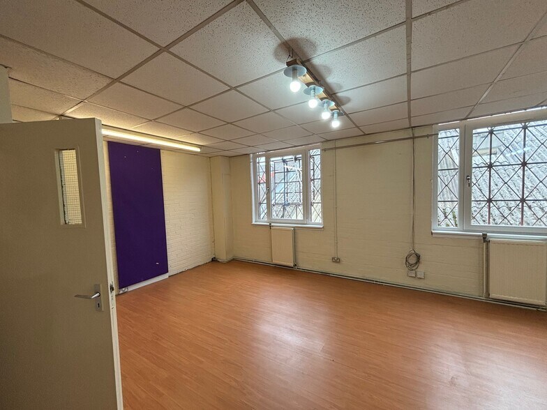 101 Brook St, Glasgow à vendre - Photo de l’immeuble – Image 3 sur 11